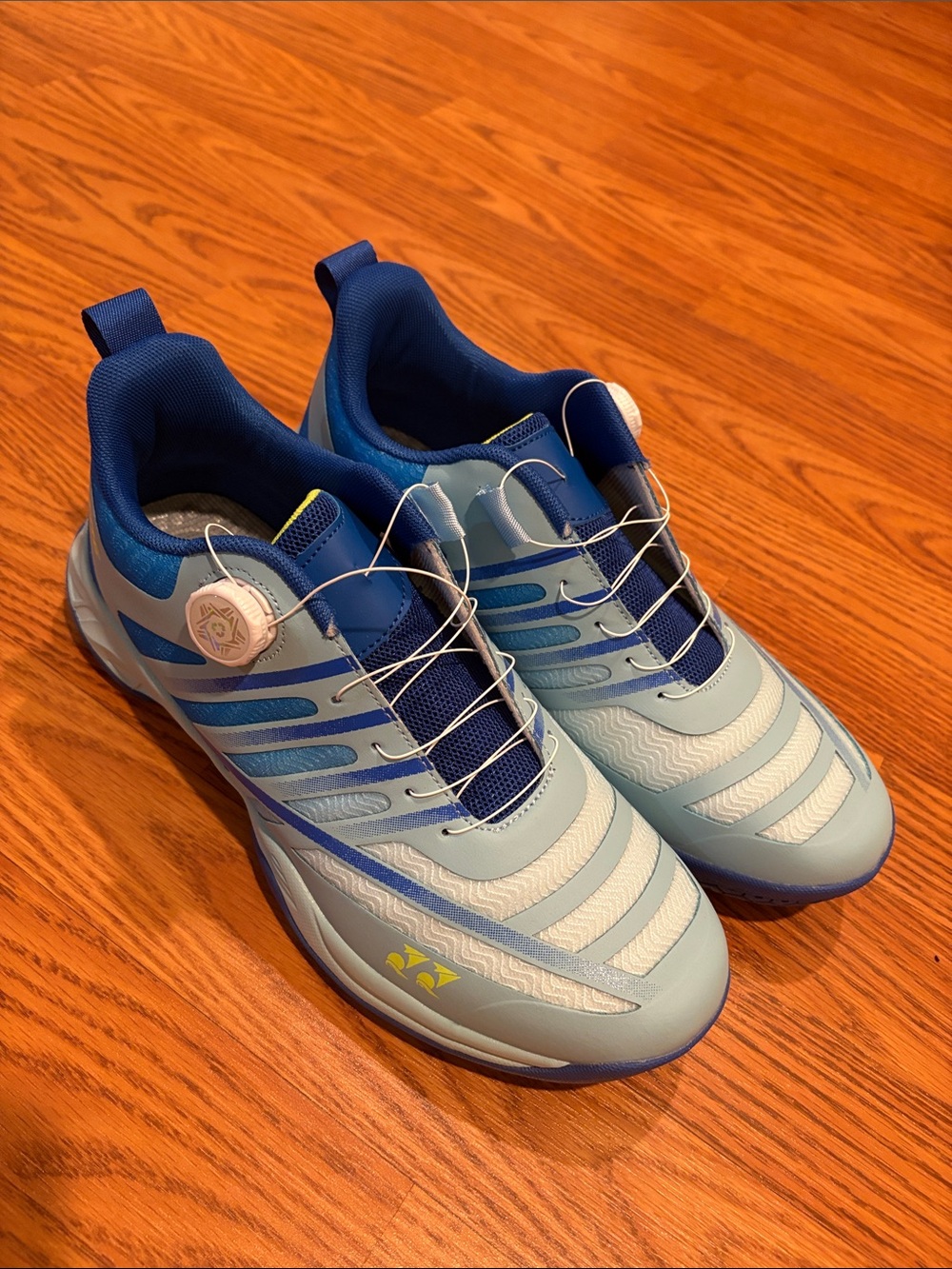 Pickleball Men's Athletic Lace-Free Trainers in Light Blue and Navy